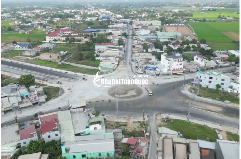 CẦN BÁN GẤP 5 LÔ ĐẤT NỀN XÃ ĐỨC HÒA, LONG AN – NGAY TRỤC ĐT.823D